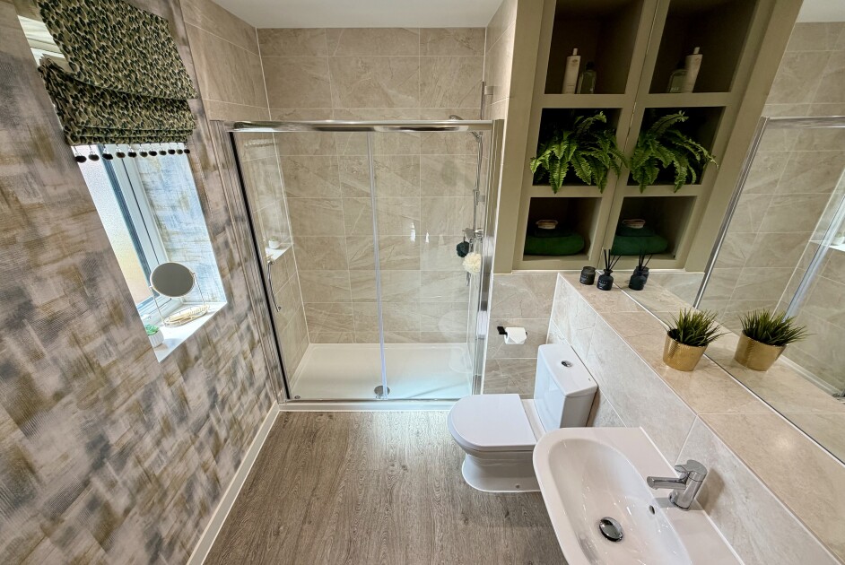 Dereham Showhouse Master Bedroom Ensuite 